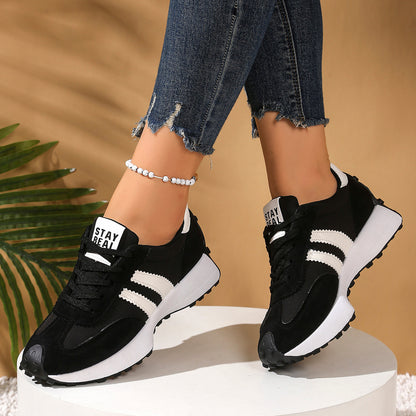 🔥 Sleva 50 % pouze dnes! Nenechte si to ujít! ⏰ Ergonomicky navržená ortopedická obuv – zajišťuje přirozenou oporu klenby 👞 Účinně zmírňuje bolesti nohou