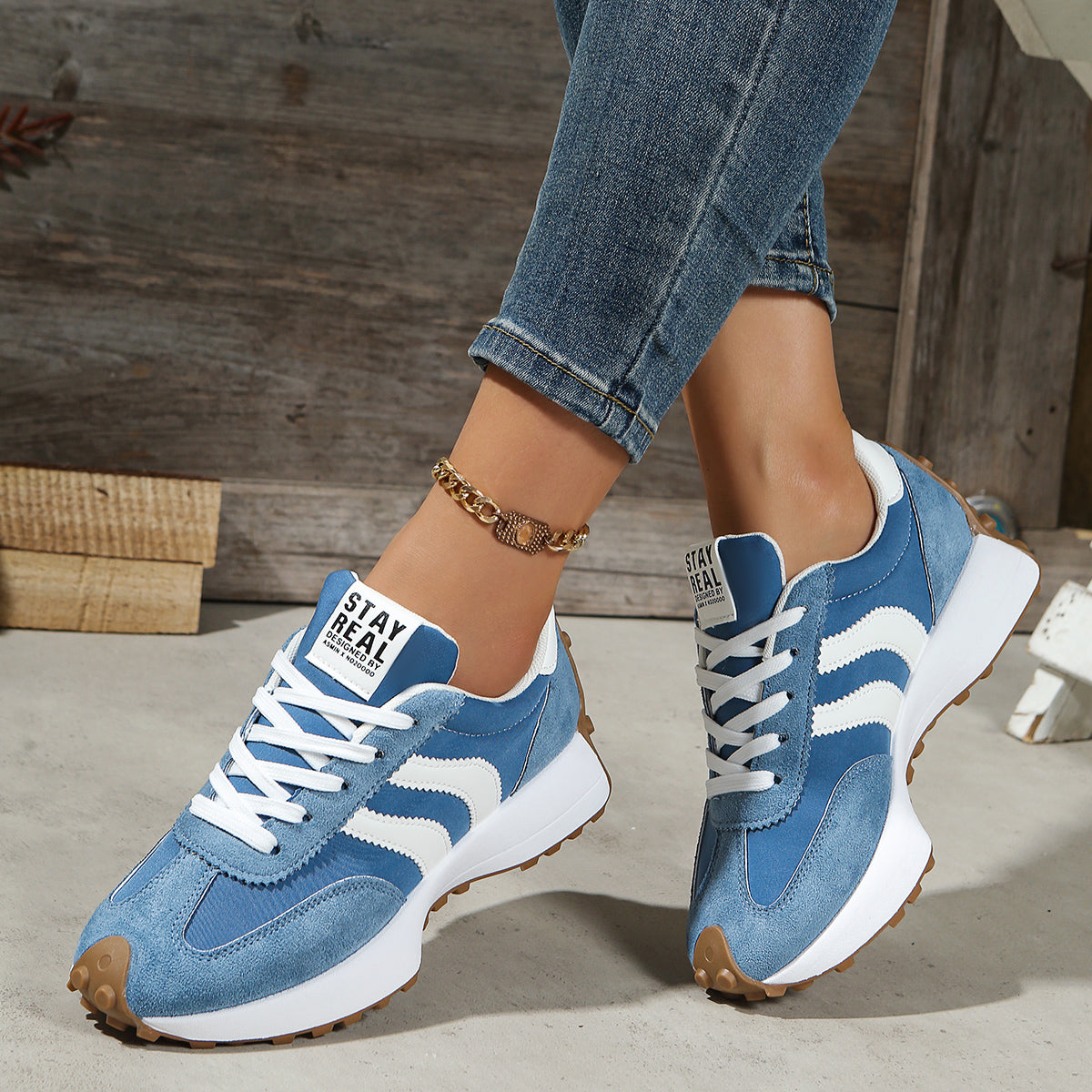 🔥 Sleva 50 % pouze dnes! Nenechte si to ujít! ⏰ Ergonomicky navržená ortopedická obuv – zajišťuje přirozenou oporu klenby 👞 Účinně zmírňuje bolesti nohou